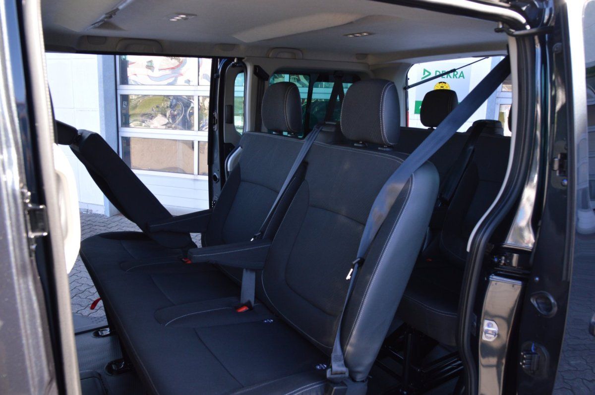 Fahrzeugabbildung Renault Trafic Combi   L1H1 3,0t (8/9 Sitze) Evolution