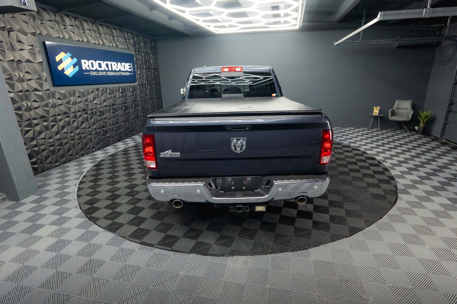Fahrzeugabbildung Dodge RAM 5.7 V8 HEMI LPG PRINS | LONGBED | 20 Zoll