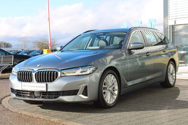 BMW 540d xDrive Touring Luxury Laer Komfort Inno HUD