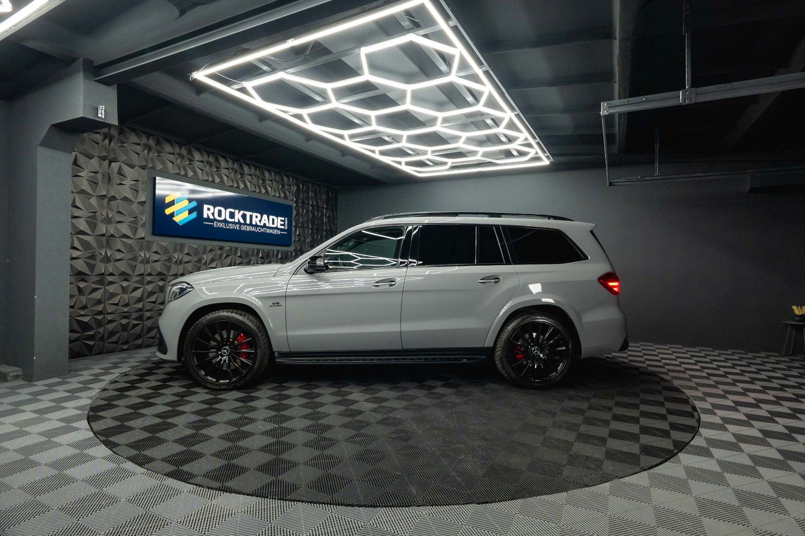 Fahrzeugabbildung Mercedes-Benz GLS 63 AMG 4Matic Night-Paket *ACC*Pano*Garantie