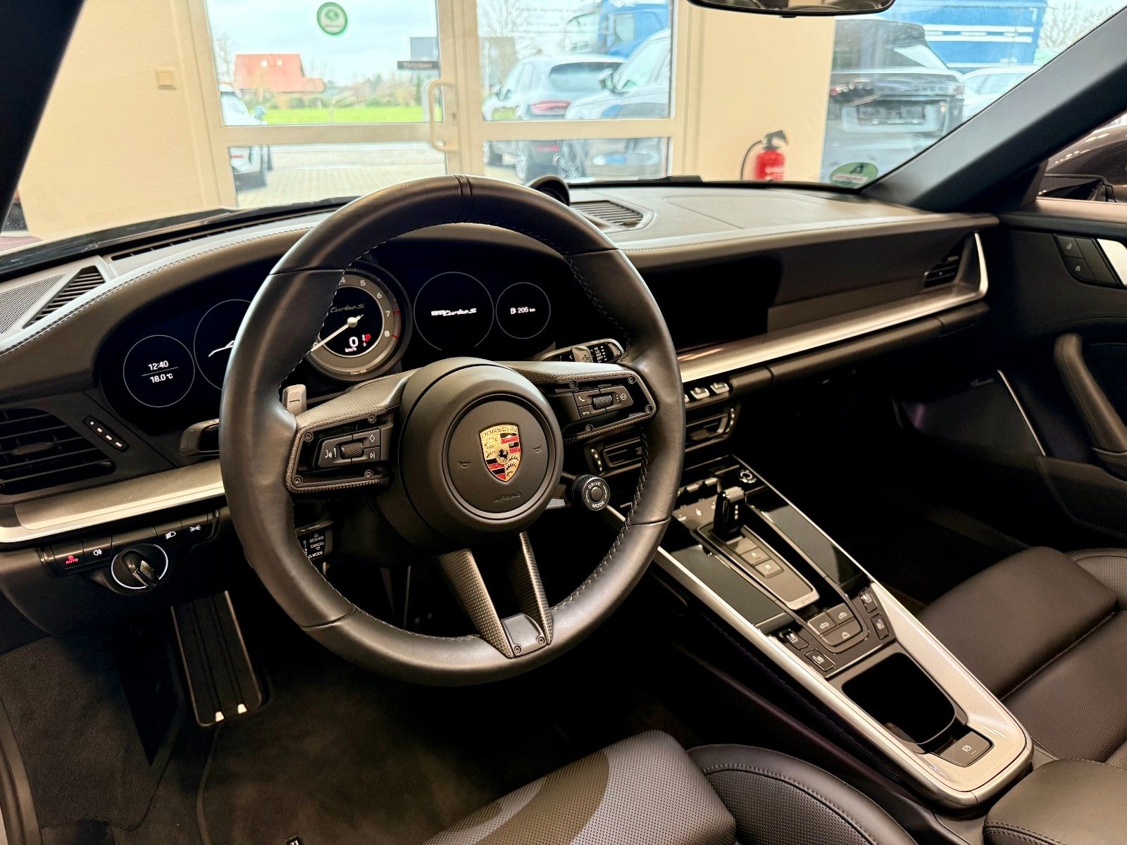 Fahrzeugabbildung Porsche 911 992 Turbo S Cabrio PCCB/LIFT/ACC/APPROVED