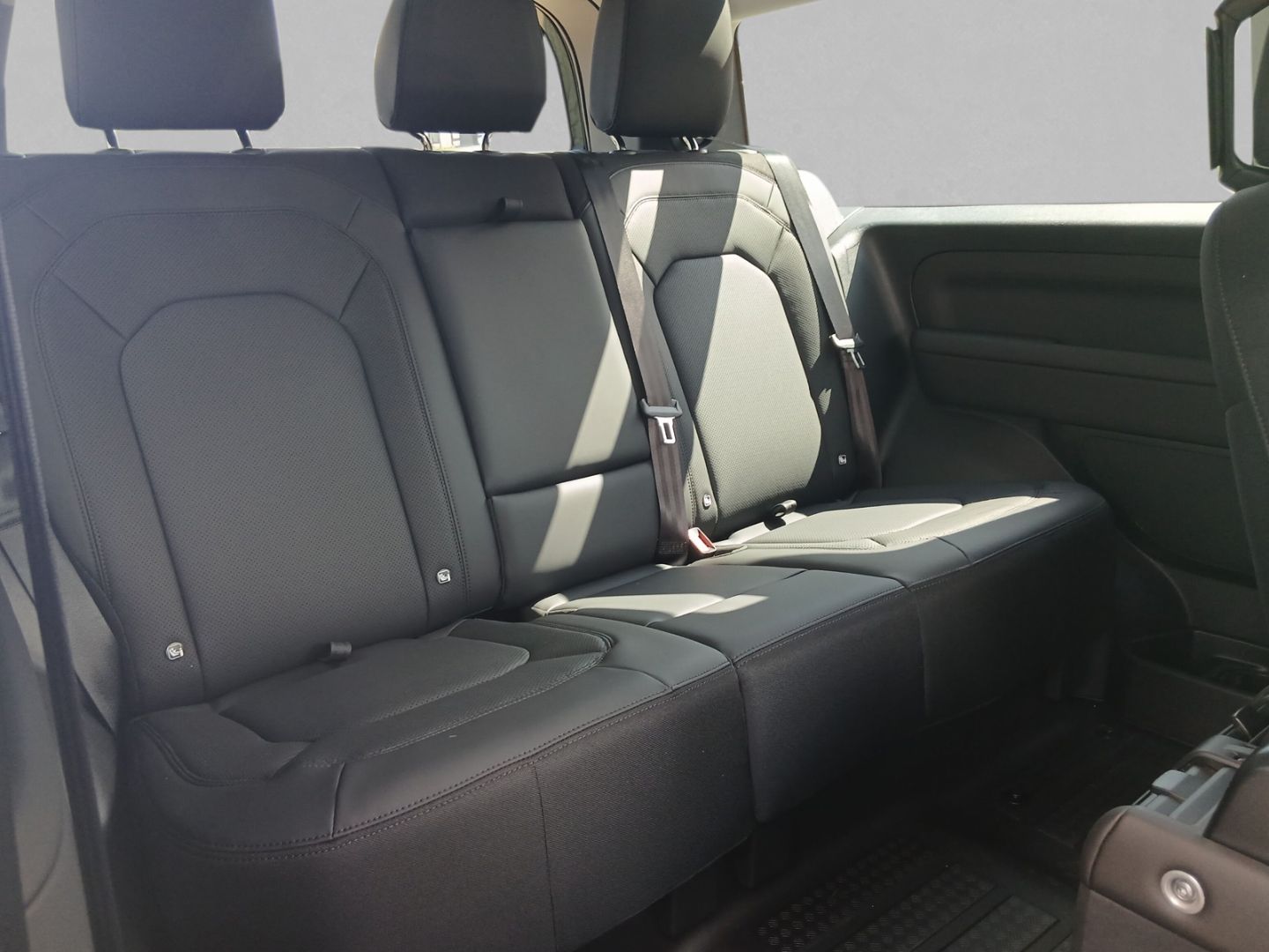 Land Rover Defender - Bild 6