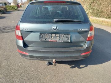 Skoda Octavia - 8
