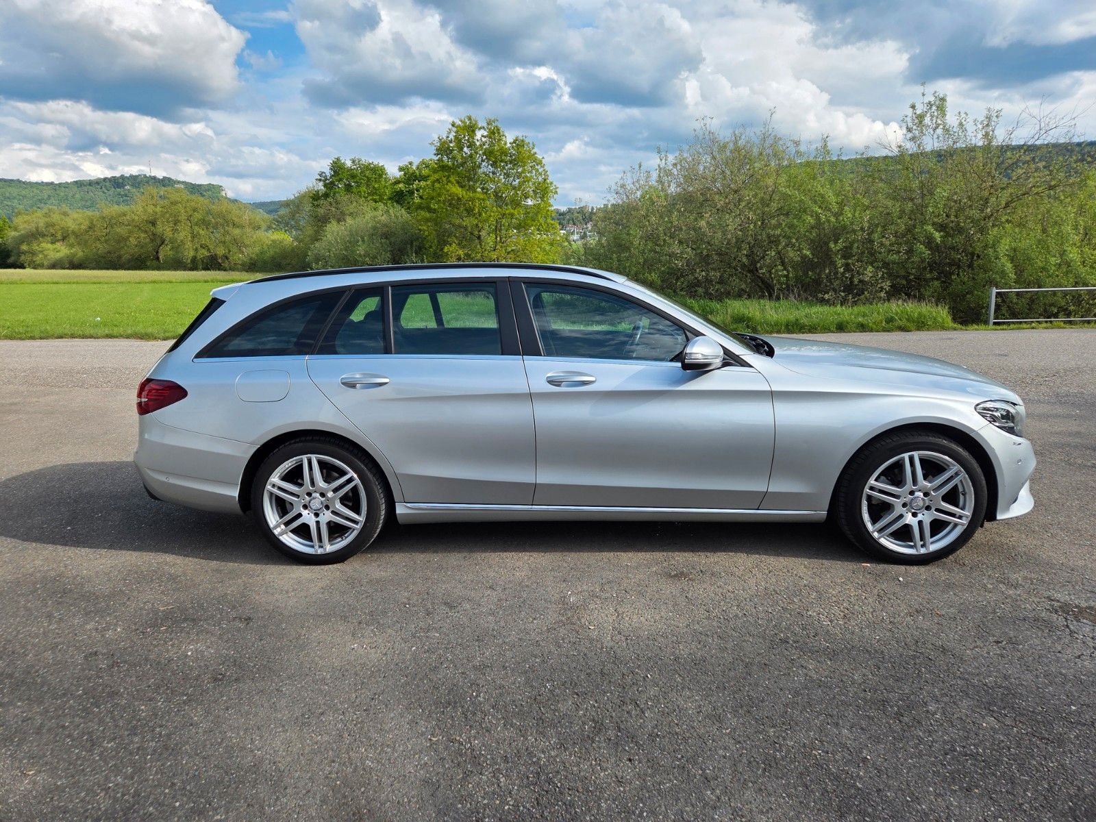 MERCEDES-BENZ C 200