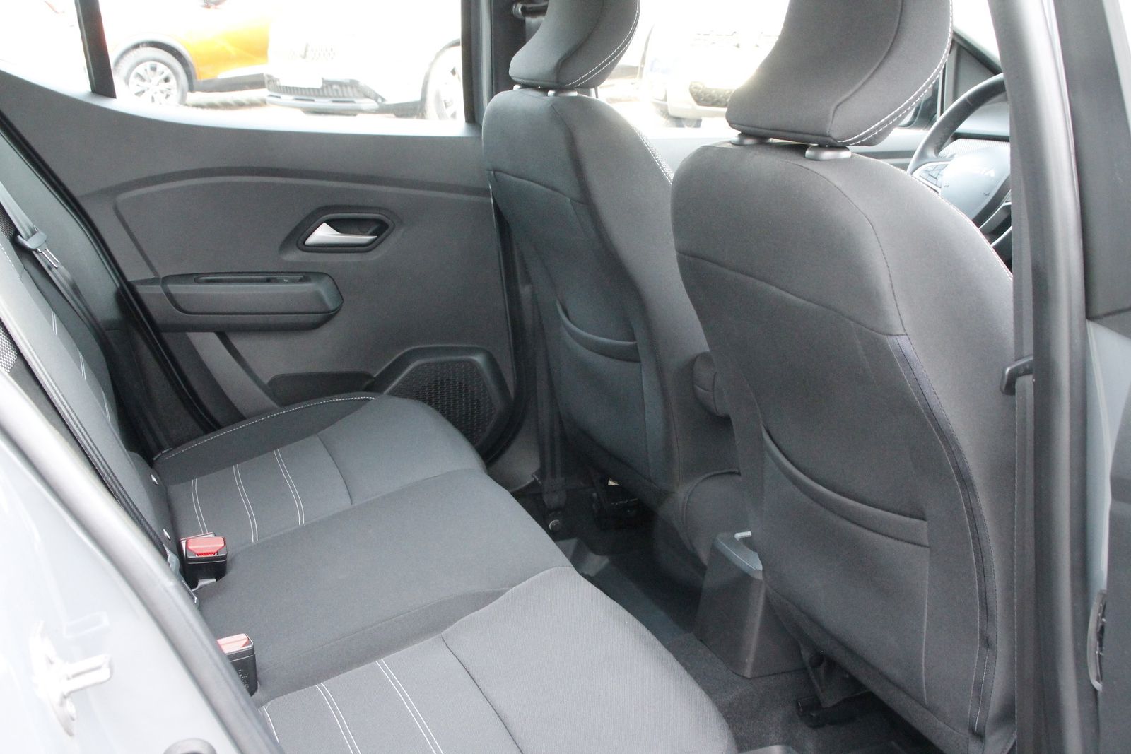 Fahrzeugabbildung Dacia Sandero Expression TCe 90 CVT