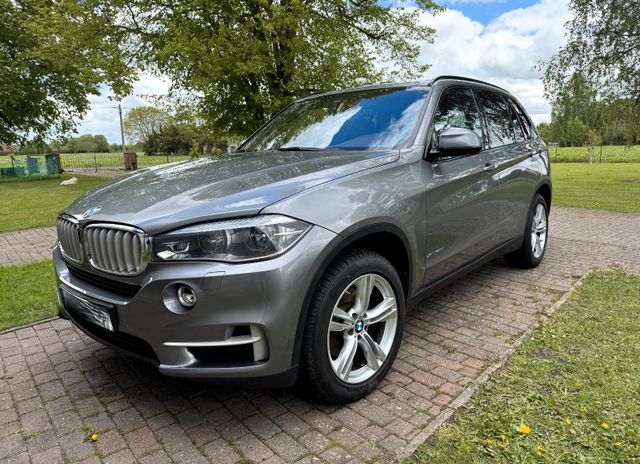 BMW X5 xDrive40d - Pano*AHK*Standh*Head Up*360°Kam