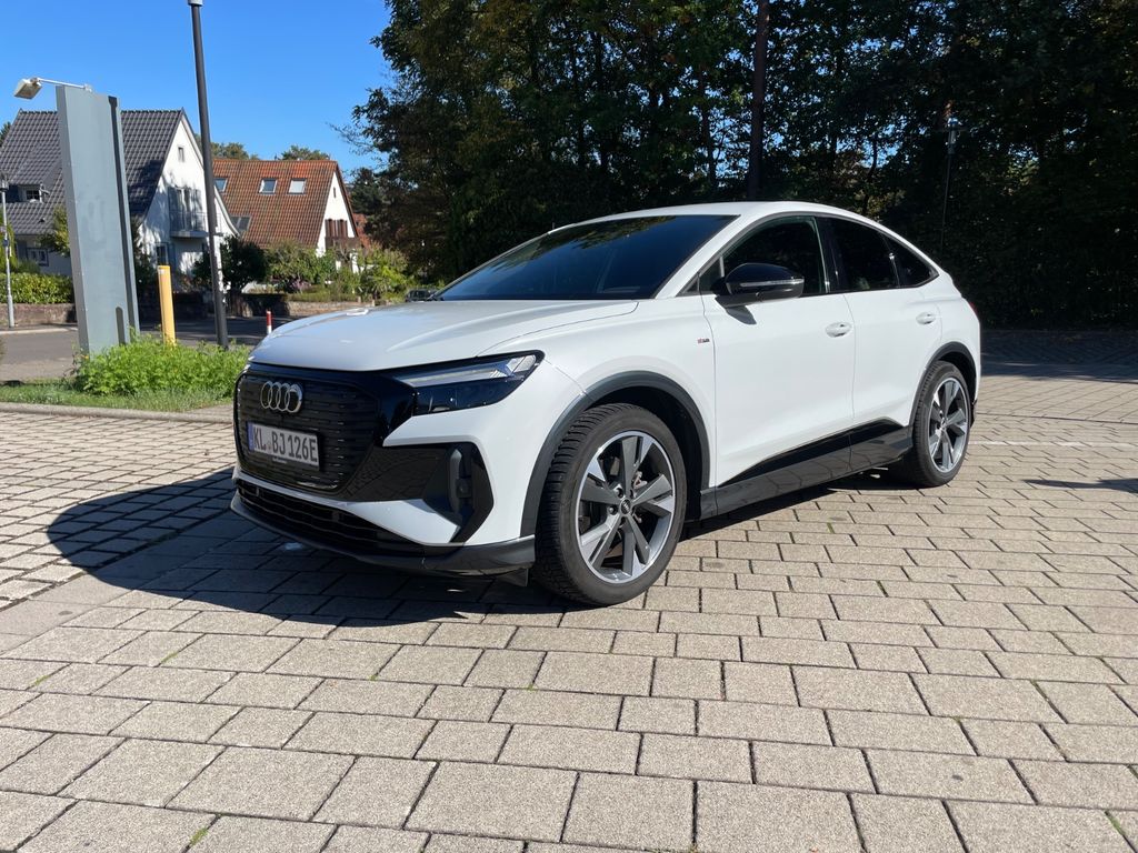 Image of Audi Q4 e-tron