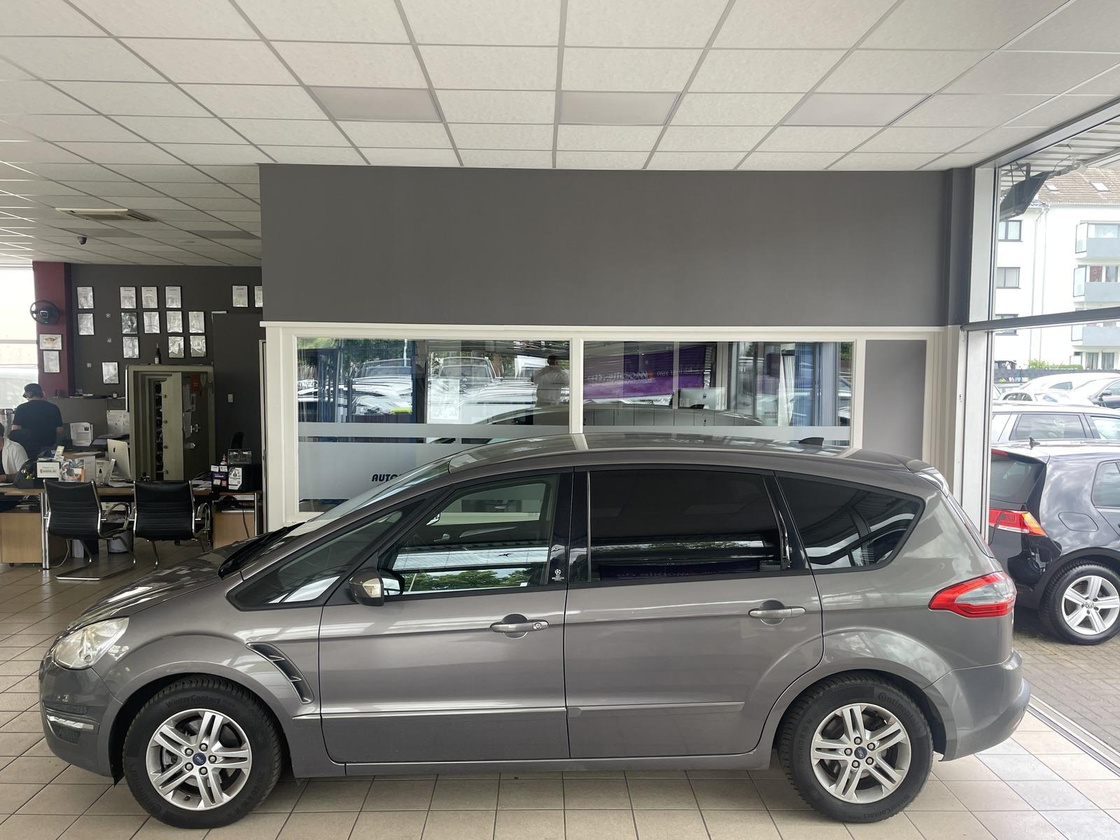 Ford S-MAX Champ Edition 7-Sitzer AHK SHZ Navi 2.Hand