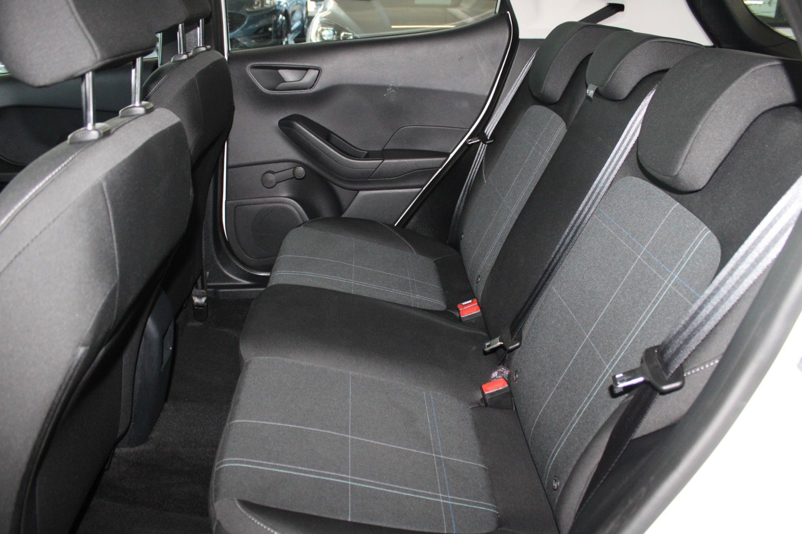 Fahrzeugabbildung Ford Fiesta 1,5 TDCi Cool & Connect 5-trg NAVI LED