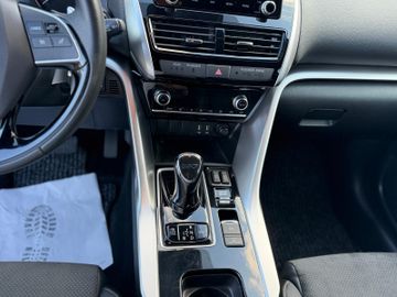 Mitsubishi Eclipse Cross - 11