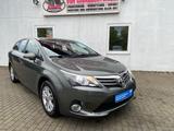 Toyota Avensis Kombi 1.8 Navi Kamera Sitzh.Temp. I-Hand - Toyota Avensis mit Benzin-Antrieb: Kombi, 1.8