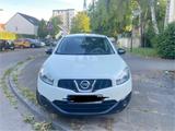 Nissan qashqai+2 - Nissan Qashqai+2 in Düsseldorf