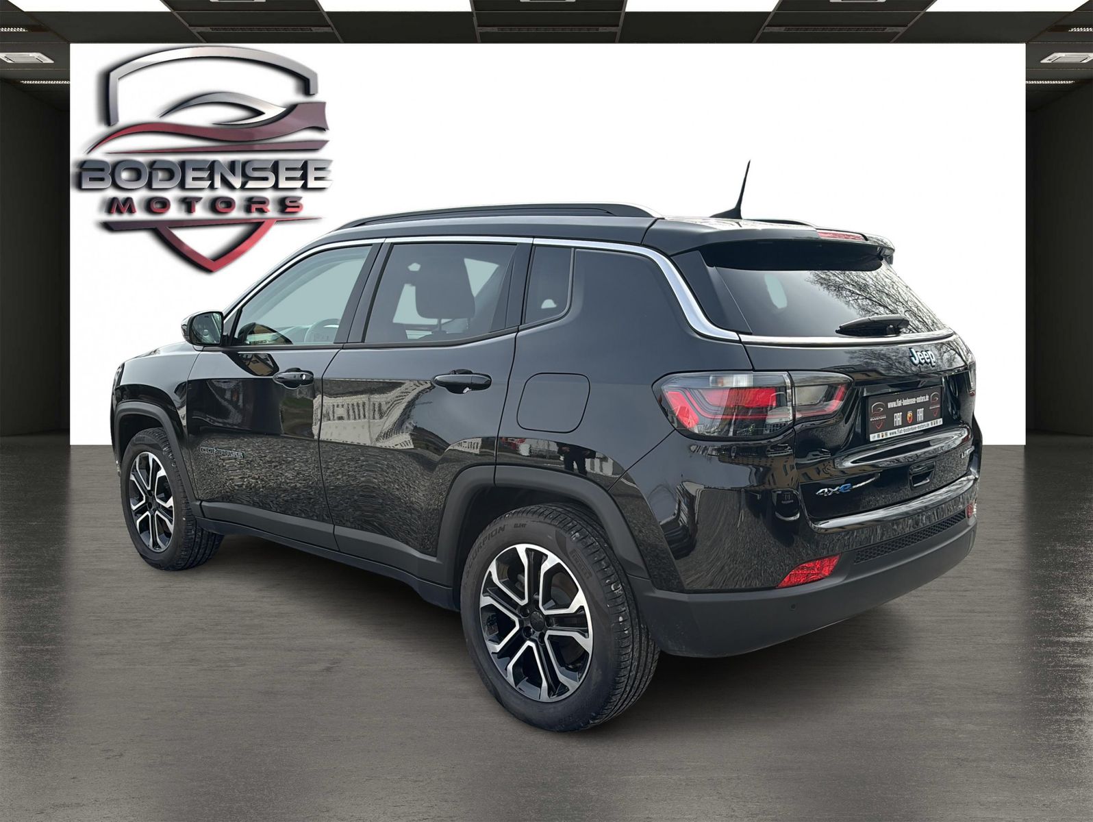 Fahrzeugabbildung Jeep Compass 1.3 T4 Plug-In Hybrid Limited 4xe 140kW