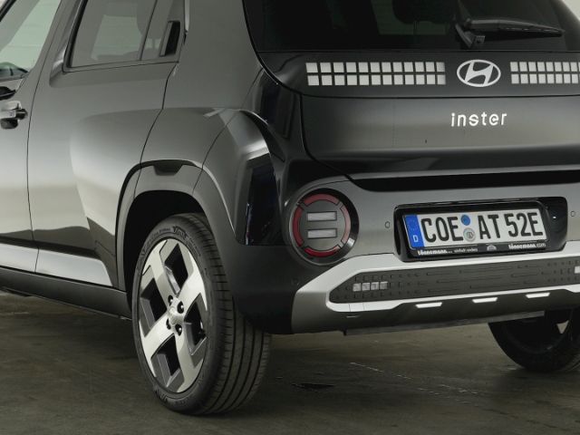 INSTER PRIME 49kWH+NAVI+360 GRAD KAMERA+VOLL LED