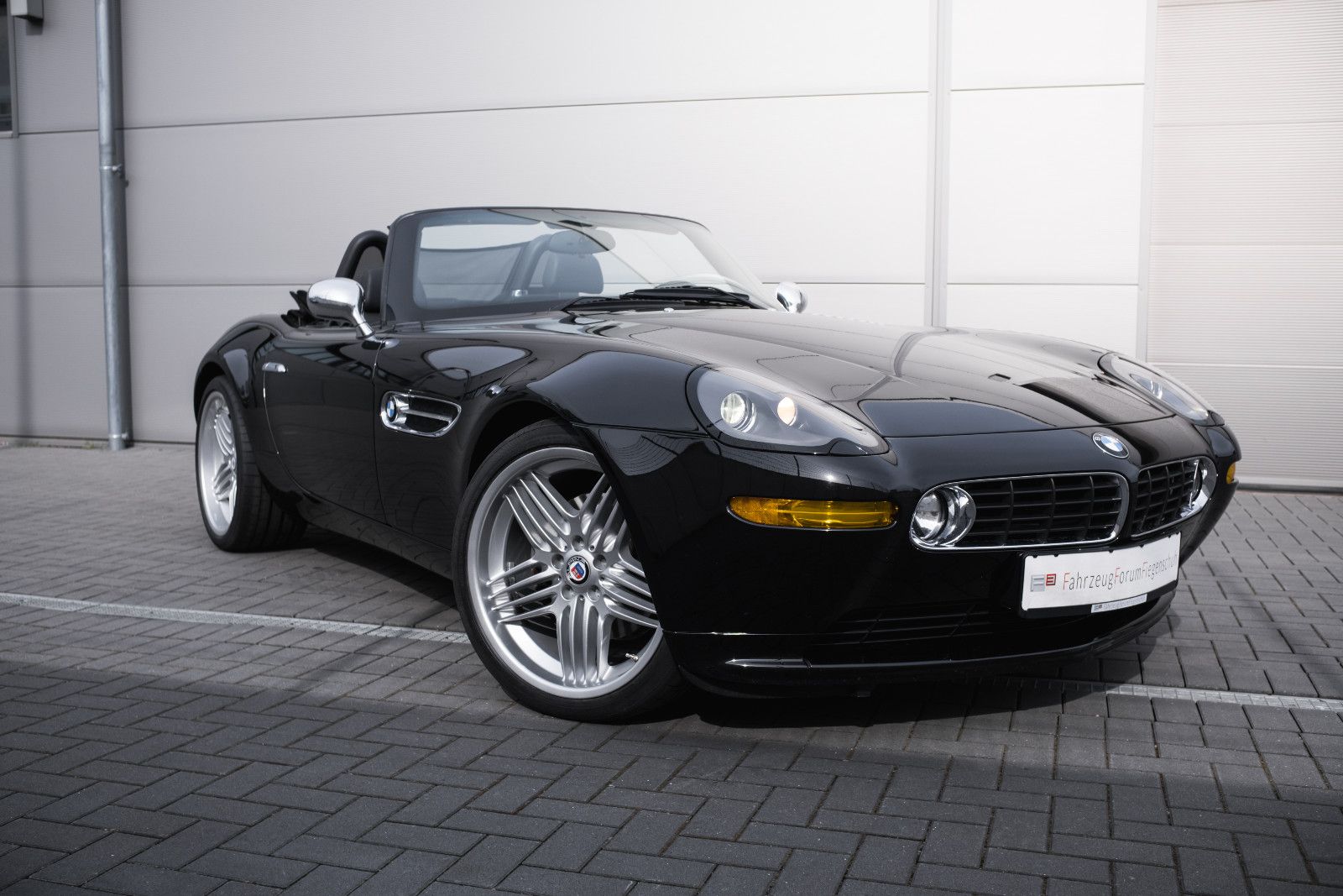 Fahrzeugabbildung BMW Z8 Roadster-Hardtop-unfallfrei-Alpinafelgen
