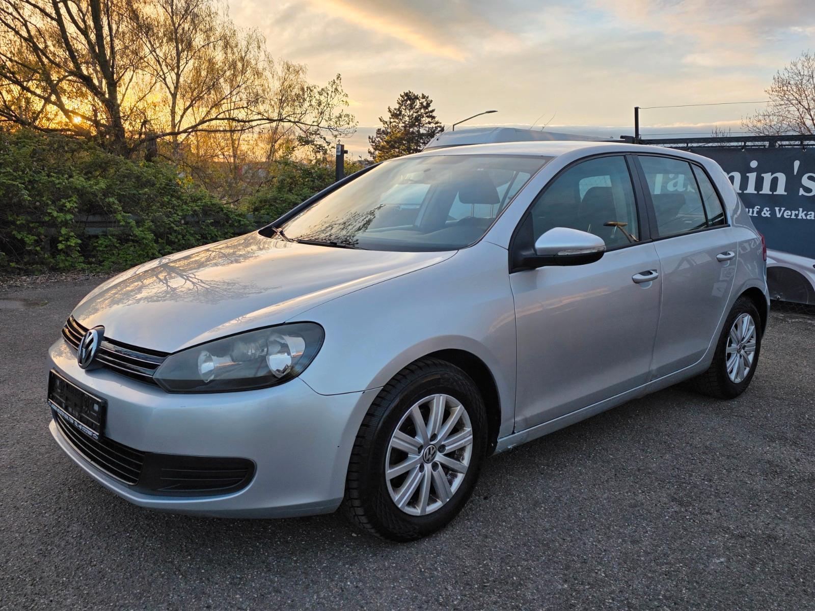 Volkswagen Golf 1.6 TDI Limousine Comfortline Klimaautomati