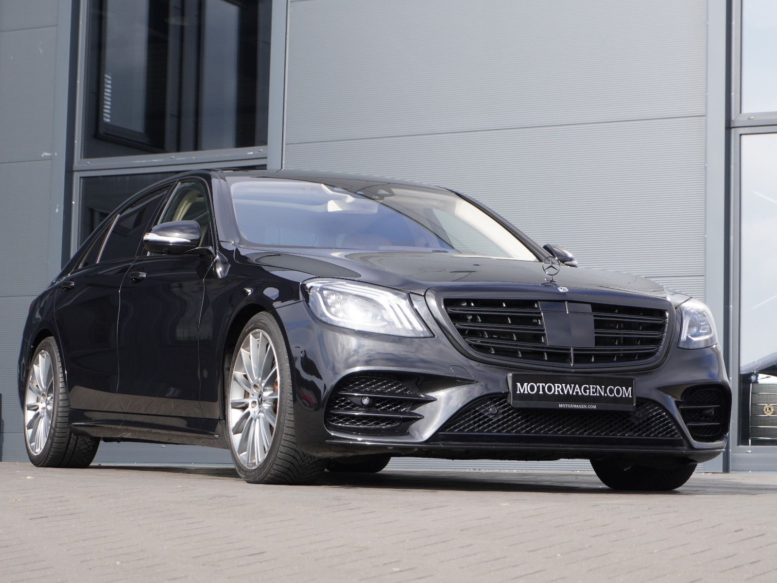 Fahrzeugabbildung Mercedes-Benz S 560 4Matic L AMG