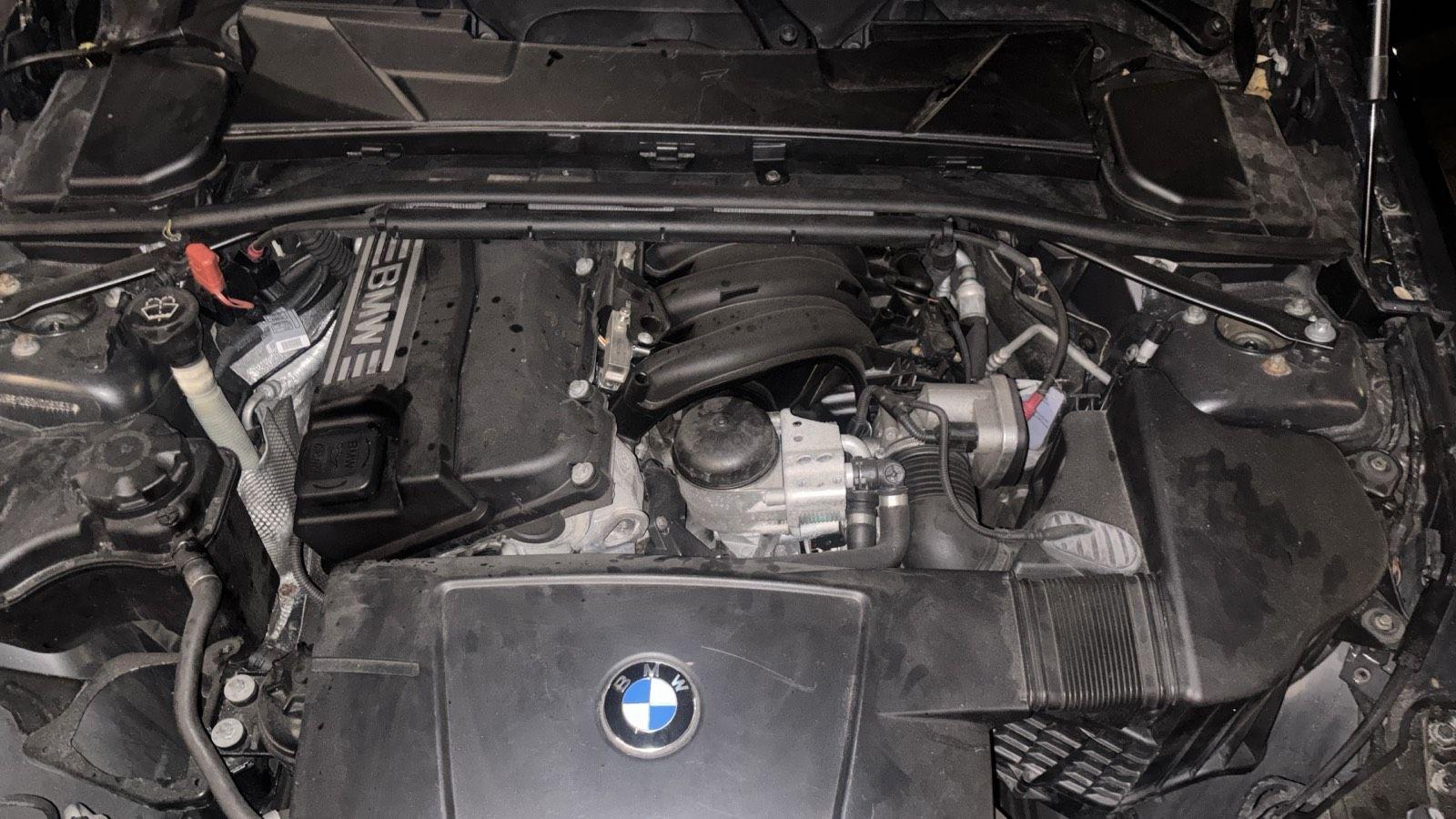 BMW 318 2007 — photo 10