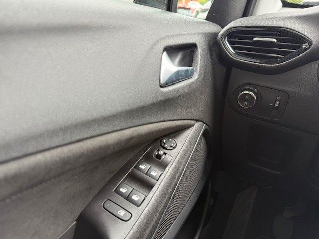 Fahrzeugabbildung Opel Crossland Ultimate 110 PS/NAVI/Kamera!Allwetter!