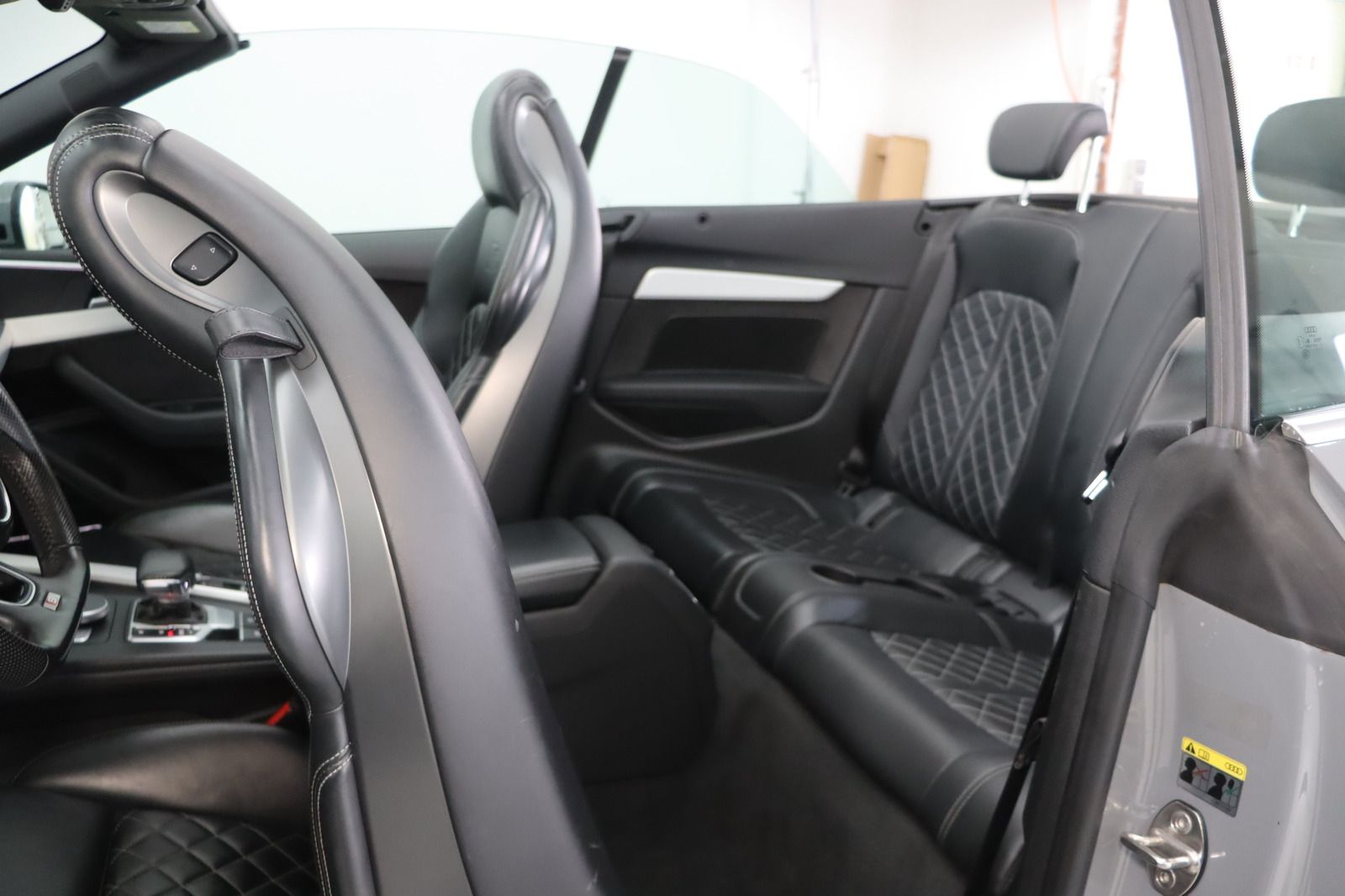 Fahrzeugabbildung Audi A5 Cabriolet 3.0 TDI Quattro S-line