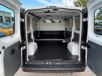 Renault Trafic - 12