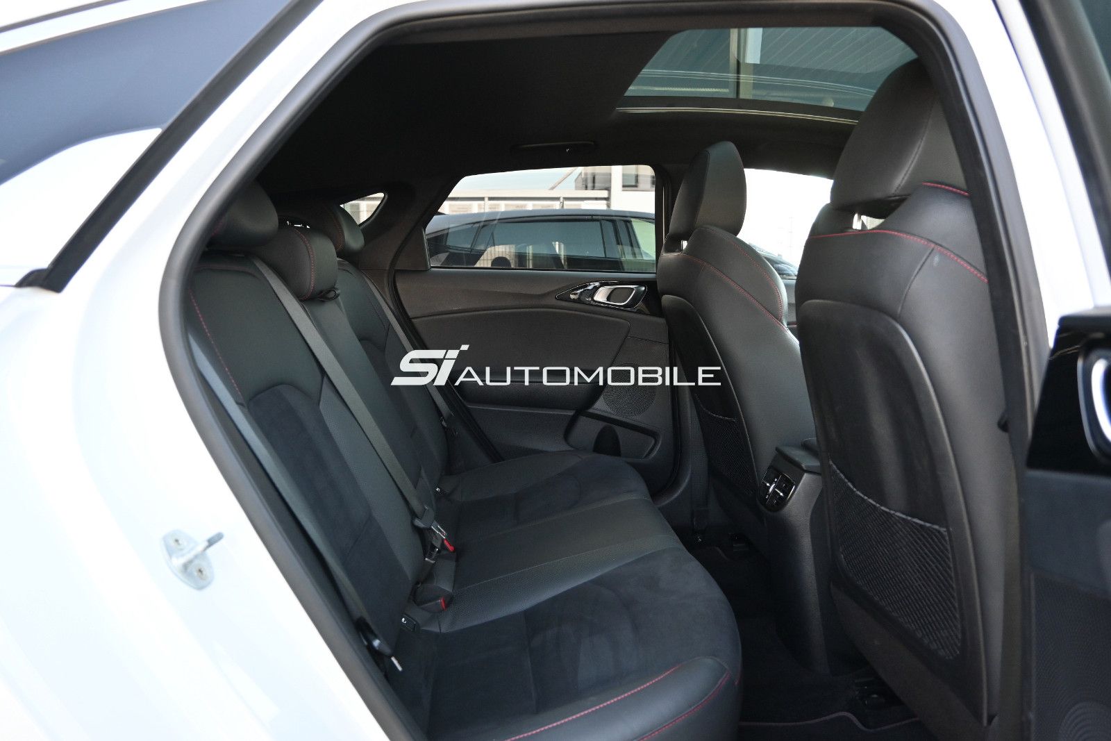 Fahrzeugabbildung Kia ProCeed 1.6 T-GDI DCT7 GT °ACC°NAVI°PANO°1.HAND°