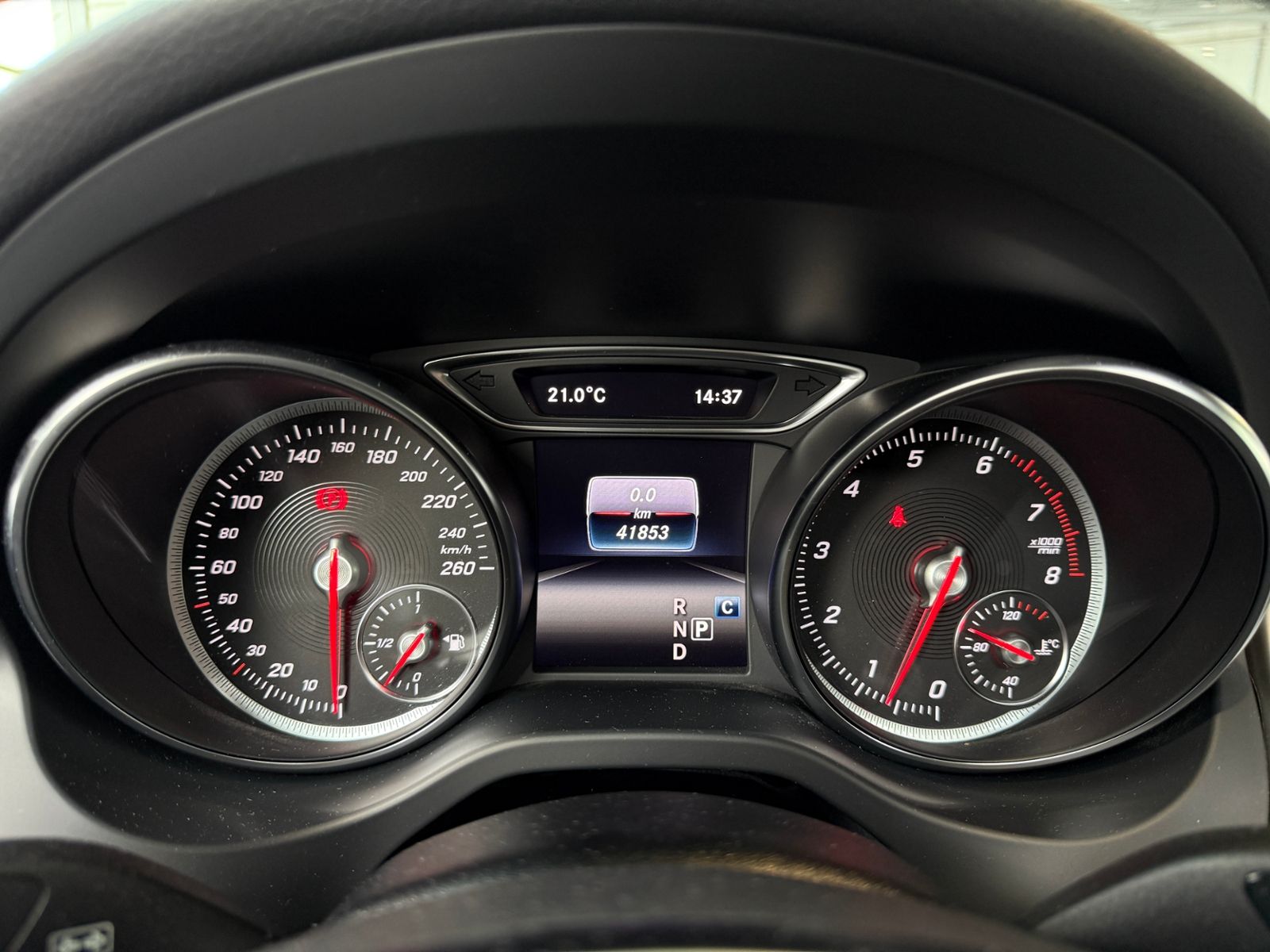 Fahrzeugabbildung Mercedes-Benz GLA 250 4Matic AMG Line AHK PANO 360°
