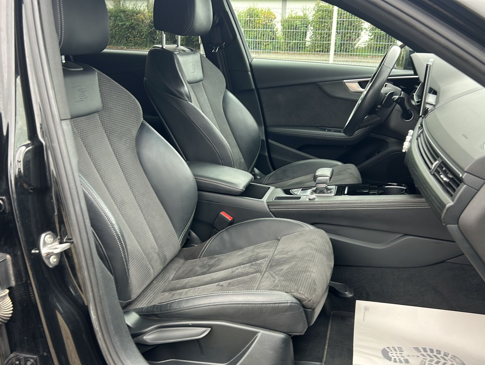 Fahrzeugabbildung Audi A4 35 Avant TDI S-Line
