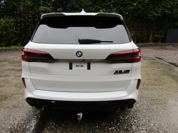 صورة 4 لـ 2023 BMW X5 M