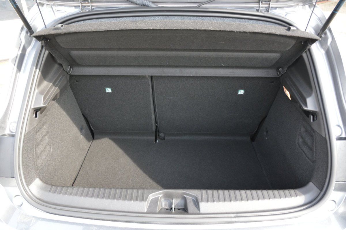 Fahrzeugabbildung Renault Clio V LED SHZ Navi Kamera  Techno