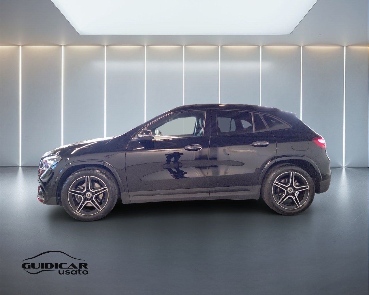 Mercedes-Benz GLA-H247 2023 - GLA 200 d AMG Line imagem 3