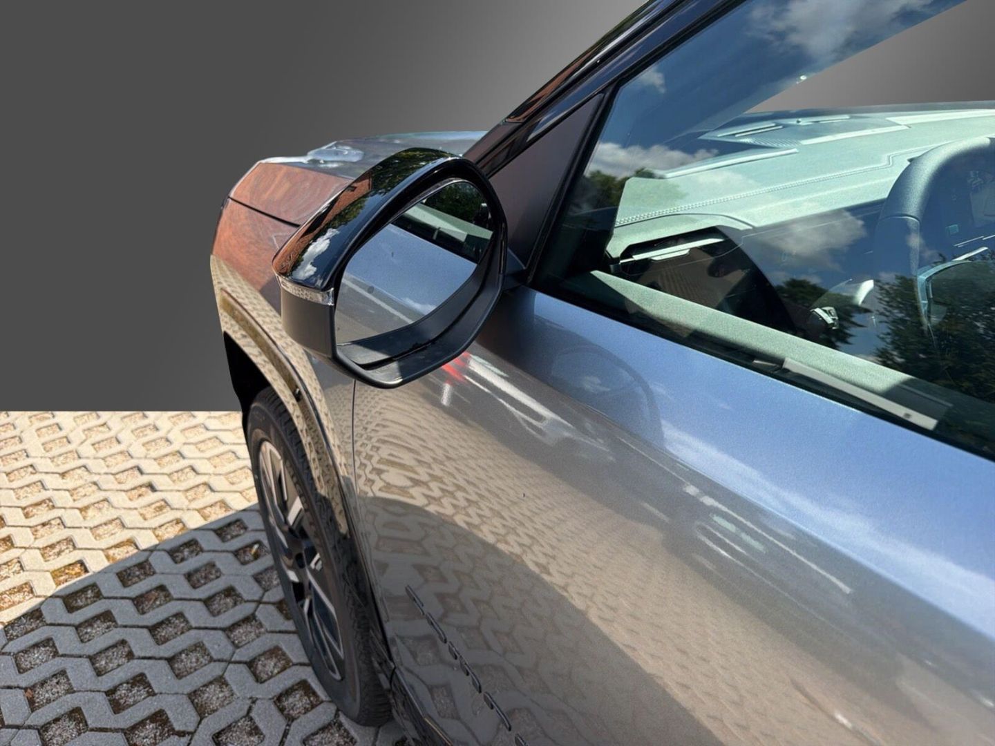 Fahrzeugabbildung Jeep Compass NEW MY26-Summit Plug-In-Hybrid -Voll-Pan
