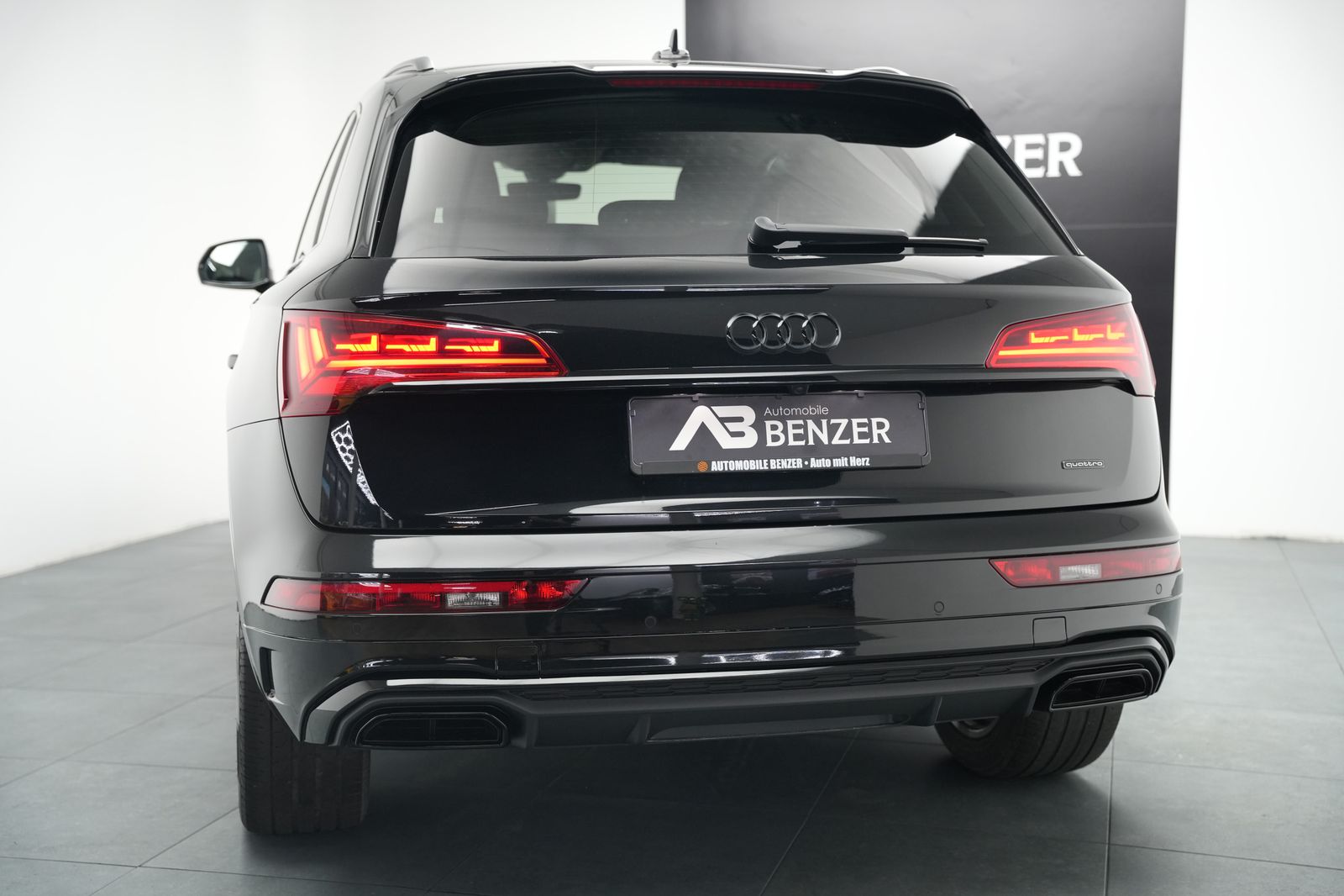 Fahrzeugabbildung Audi Q5 40 TDI *S-Line*Virtual*Rückfahrkamera*Navi