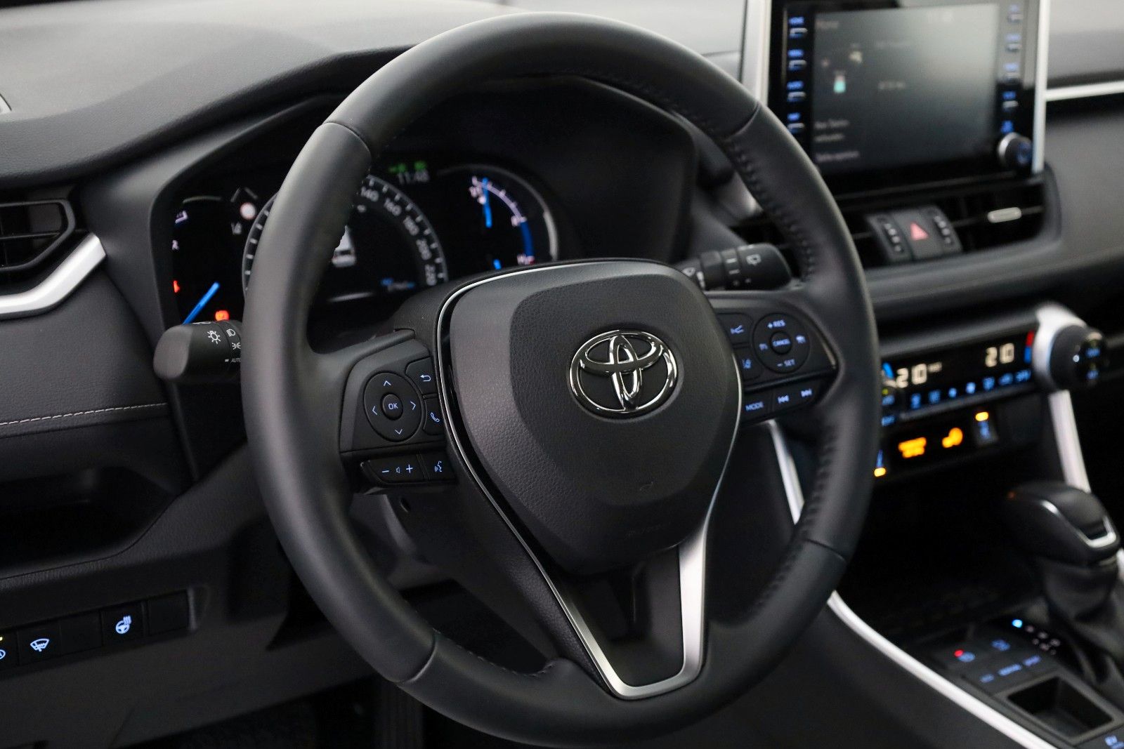 Fahrzeugabbildung Toyota RAV4 Hybrid Team Deutschland LED,Apple CarPlay