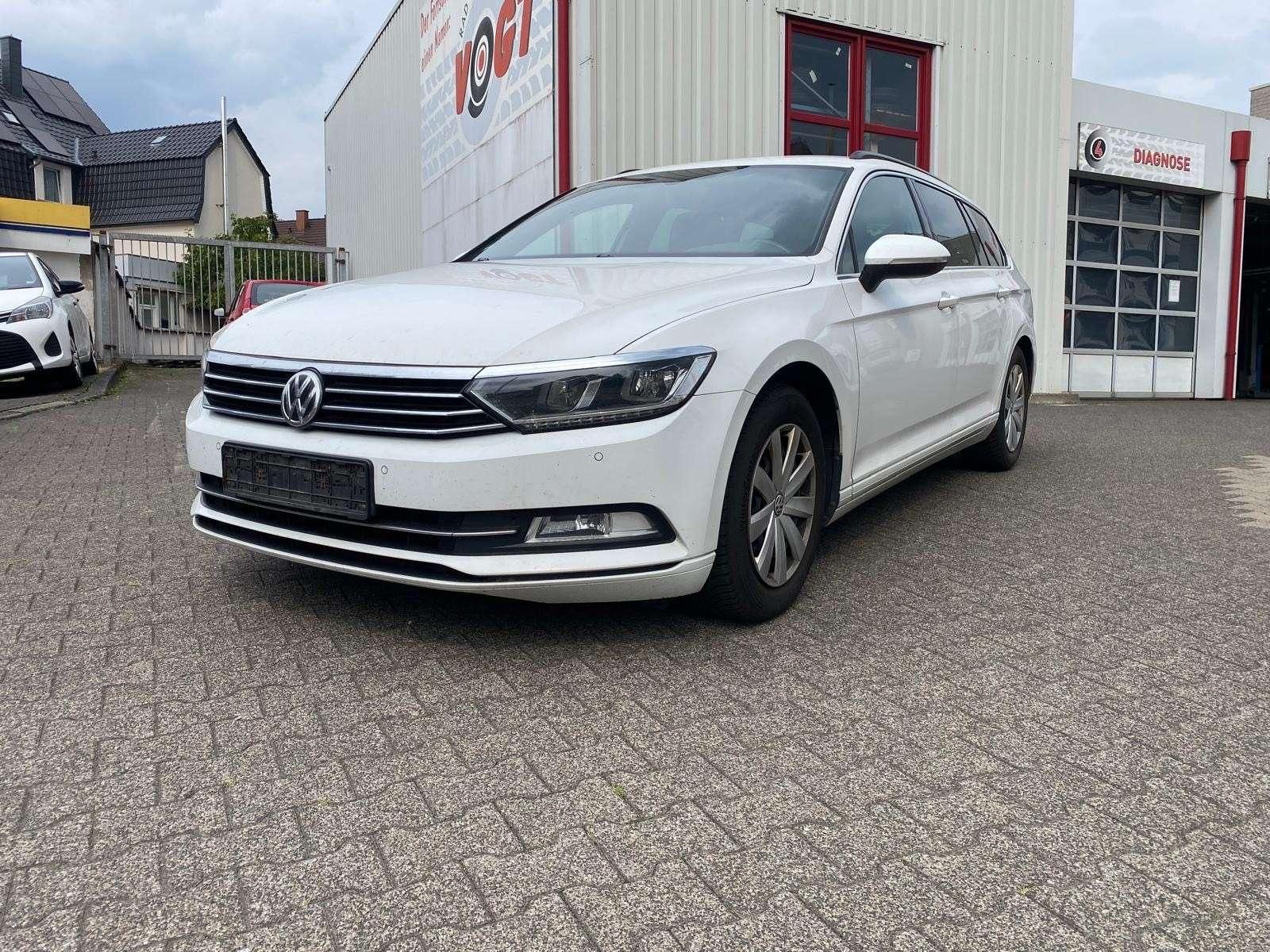 Volkswagen Volkswagen Passat Variant 2.0 TDI R Line innen  Na