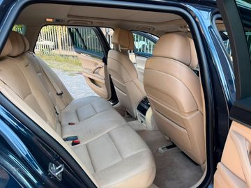 BMW 520 - 7