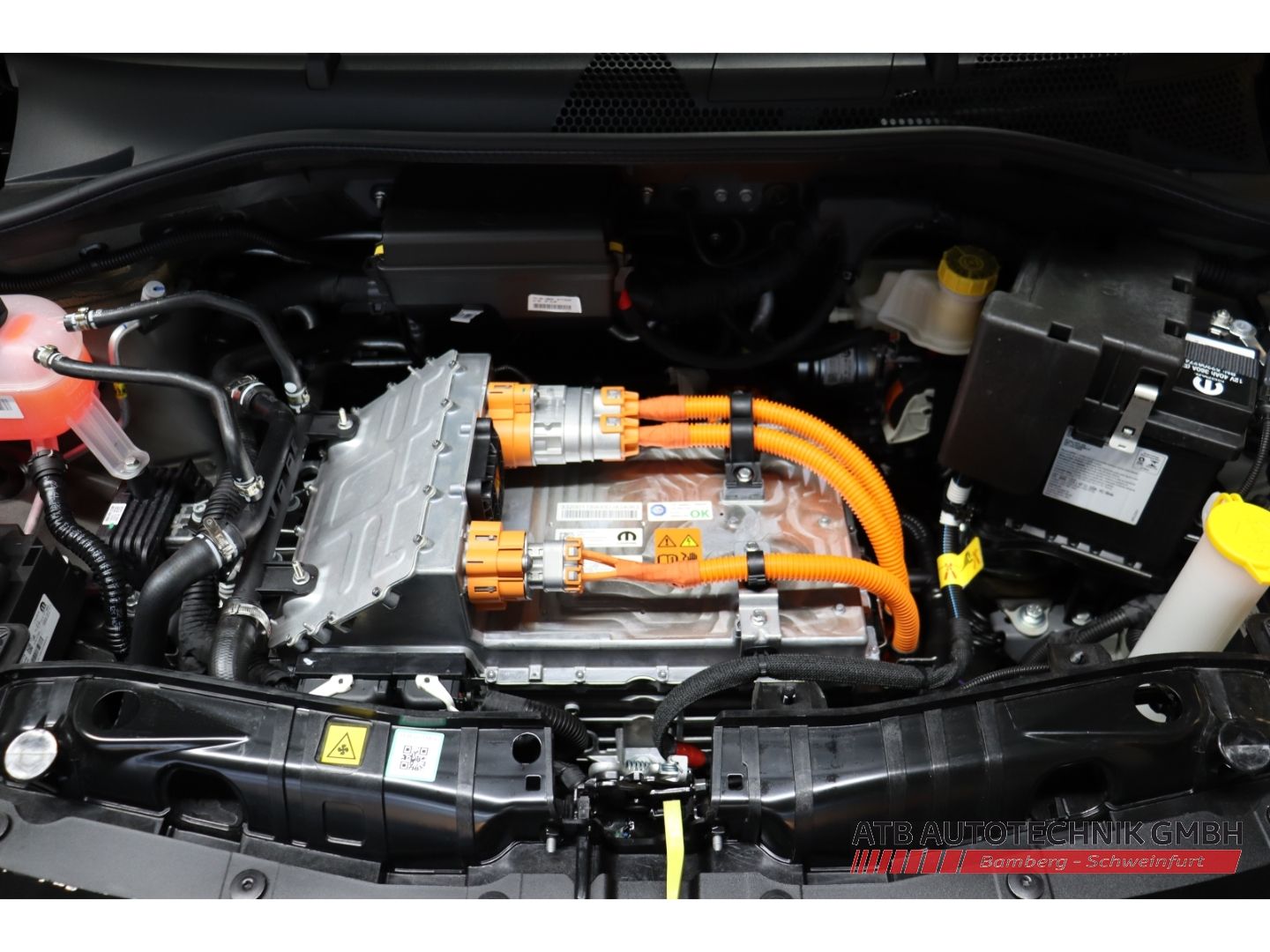 Fahrzeugabbildung Fiat 500e Cabrio 23,8 kWh RED Komfort-Paket Apple Car