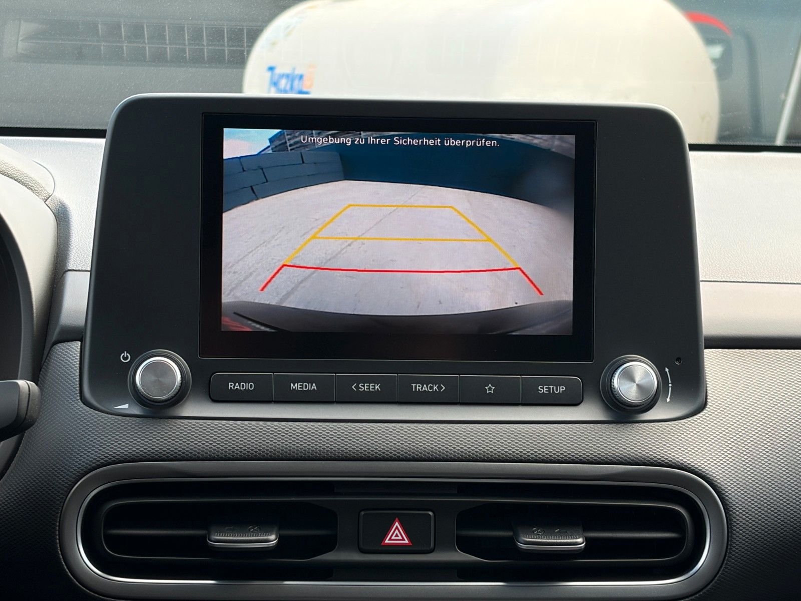 Fahrzeugabbildung Hyundai KONA E Trend SHZ LHZ ACC LKA LFA CarPl. LED WiFi