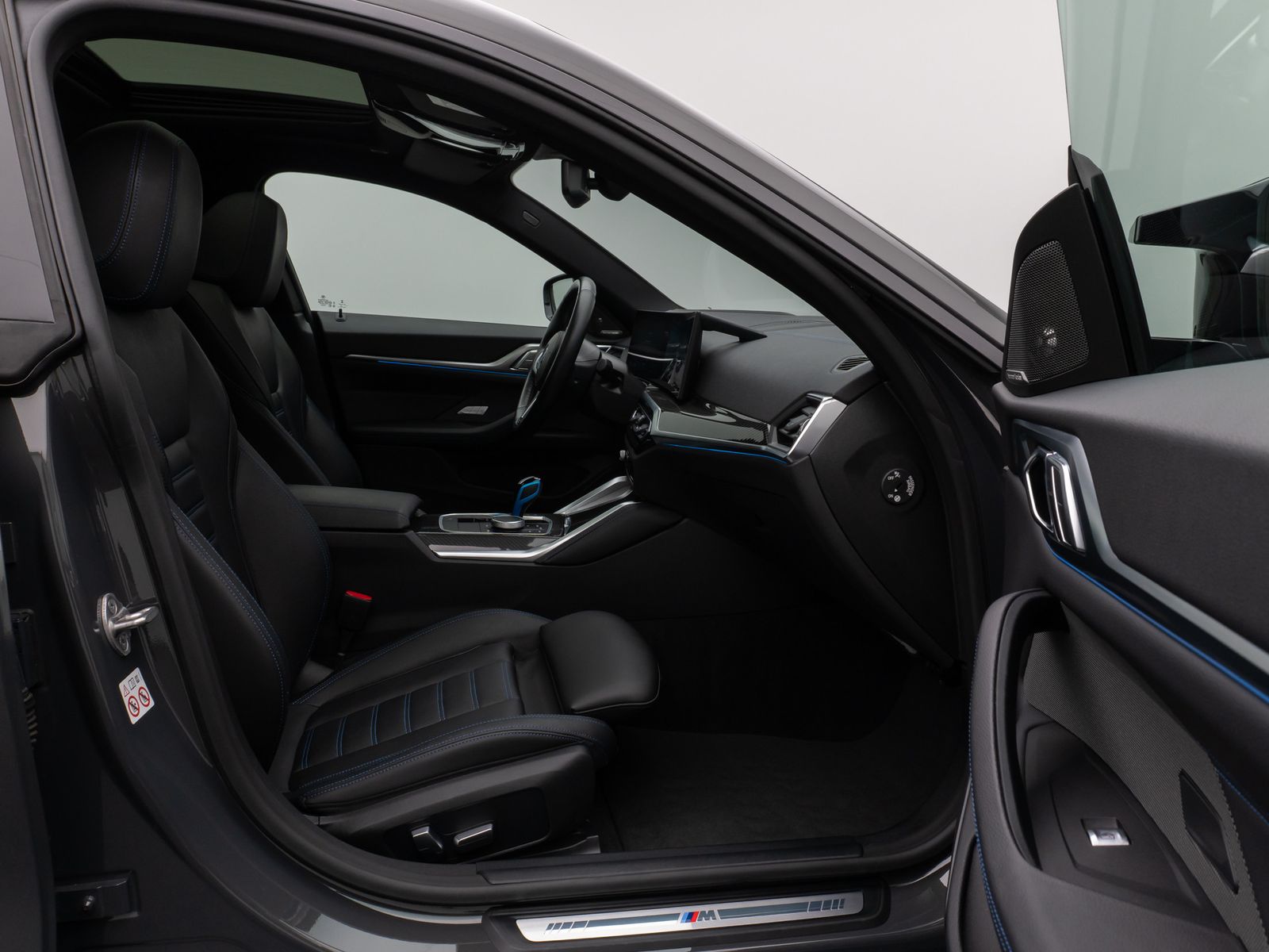 Fahrzeugabbildung BMW i4 M50 Gran Coupé Laser 360°DAB H/K Komfort 19"