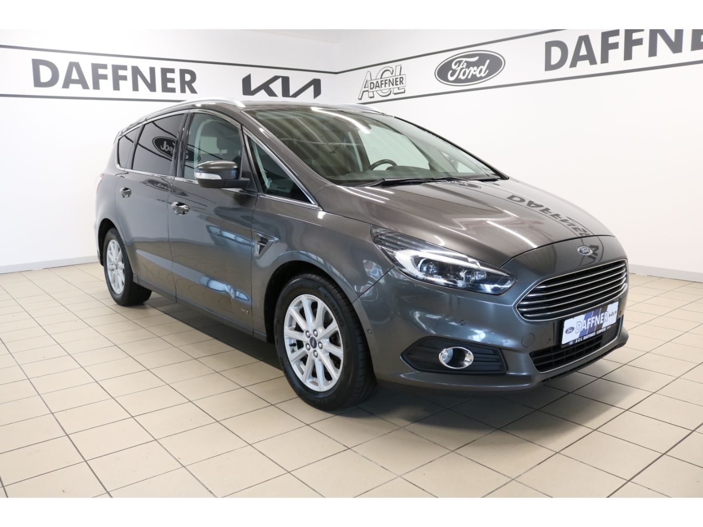 Fahrzeugabbildung Ford S-Max Titanium AWD 2.0 TDCi Automatik LED/Navi