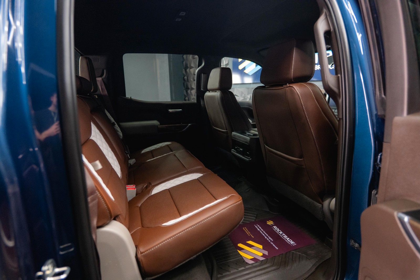 Fahrzeugabbildung Chevrolet Silverado 5.3L V8 4x4 RST Limited ZZ1 NightPaket