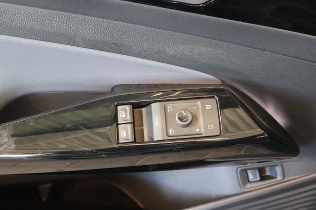 Volkswagen ID.4 Pro Perf. WÄRMEP+HUD+PANO+AHK+SERVO DEFEKT