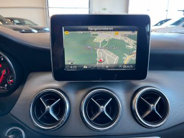 Mercedes-Benz CLA 180 Shooting Brake *NAVI*PDC*TEMPOMAT*