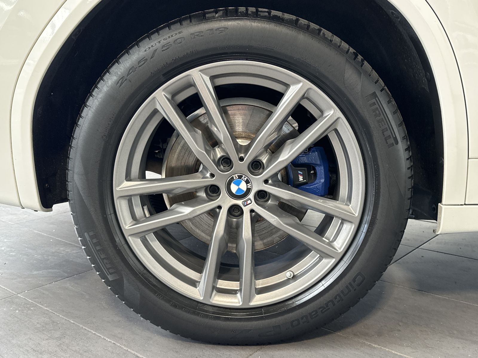 Fahrzeugabbildung BMW X3 xDrive30d M-Sport NAV+LED+PANORAMA+HUD+KAMERA