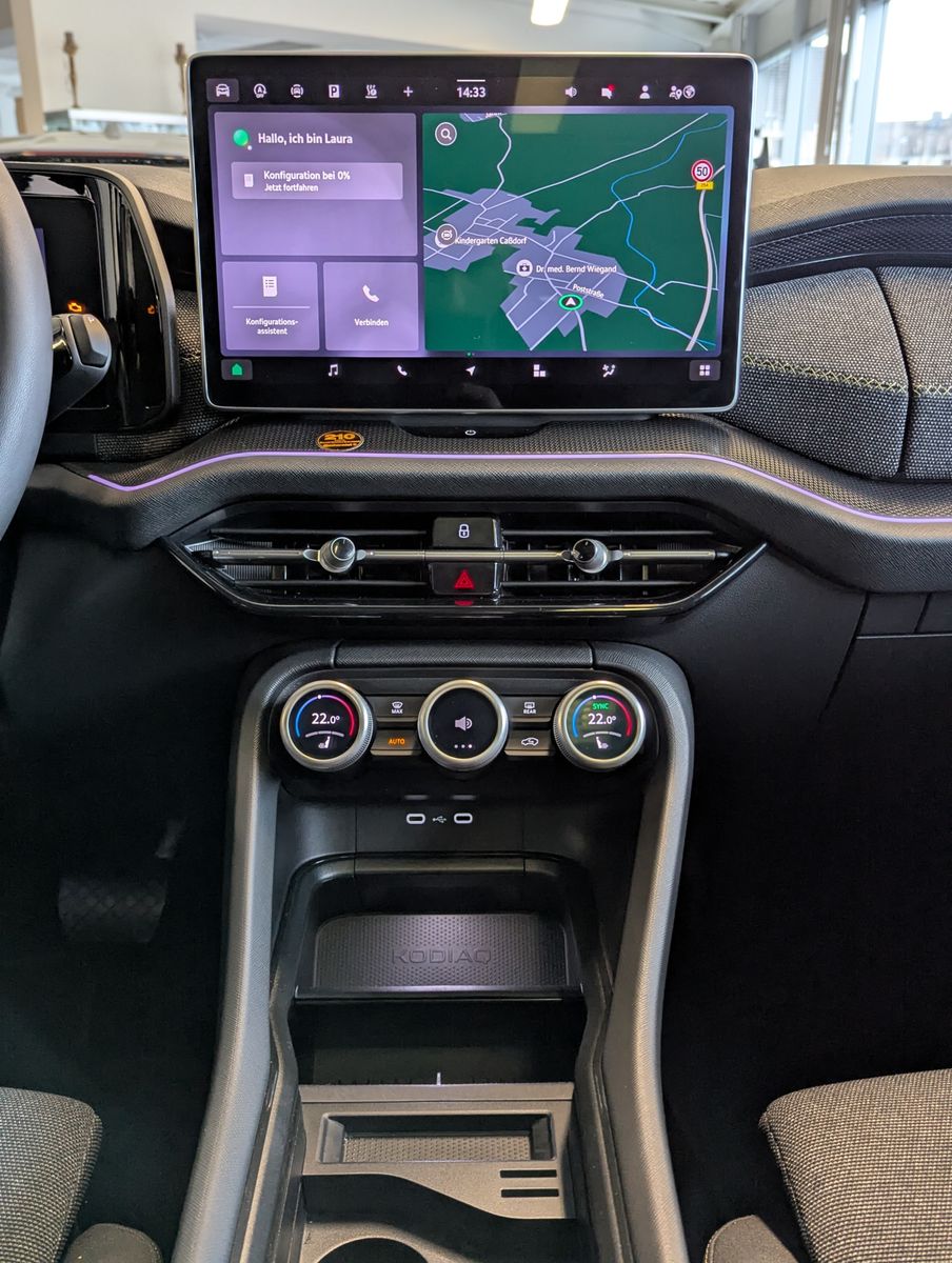 Fahrzeugabbildung SKODA Kodiaq 2.0 4x4 Selectio Pano Matrix StHz AHK 19"