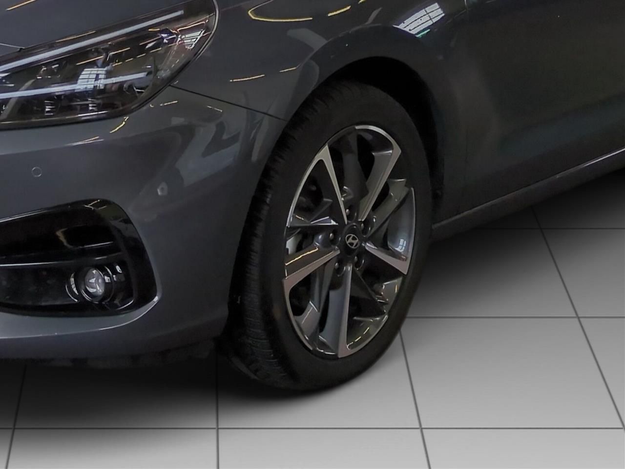 Fahrzeugabbildung Hyundai i30 1.5 DCT ADVANTAGE SHZ*LHZ*NAVI*KAMERA*CARPL*