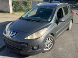 Peugeot 207 SW Family 1.4 16v VTI - Peugeot 207 in Frankfurt (Main)