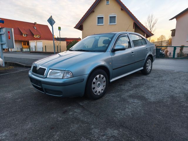 Skoda Octavia 1.6 Style TÜV Neu Klima Winterreifen Neu