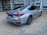 Lexus ES 300 h Autom. Leder Navi LED Kamera - Lexus ES Series