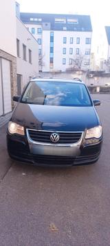 Volkswagen WV TAURAN 1.6 BENZIN 7-SITZER  UNITED - Volkswagen Touran aus 2009: United